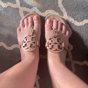 Tory Burch Millers Size 9 Leather Light Pink